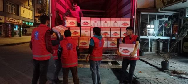 Afghan Refugees Solidarity and Assistance (ARSA) provided food parcels to 500 families, coats and boots to 300 children in Kayseri with the support of the International Blue Crescent Humanitarian Relief and Development Foundation (IBC).